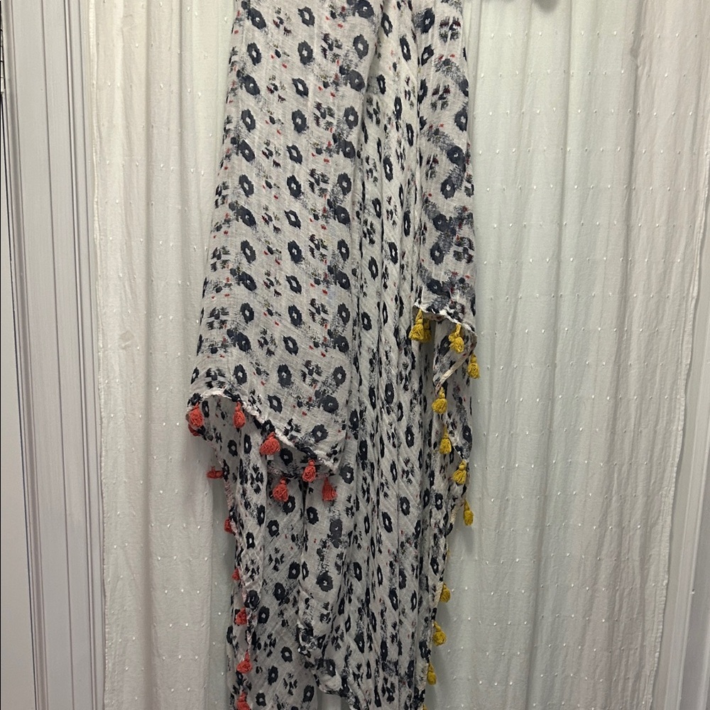 Caslon Scarf Wrap Blue/White Colorful Tassels Beach Resort Festival - Picture 9 of 11